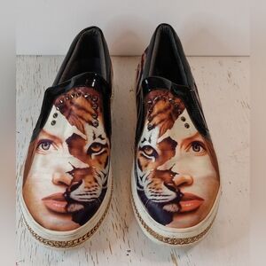 Slip On Loafer Canvas Face Tiger Print Bronze Studs Size 11 Gold Trim Shoes